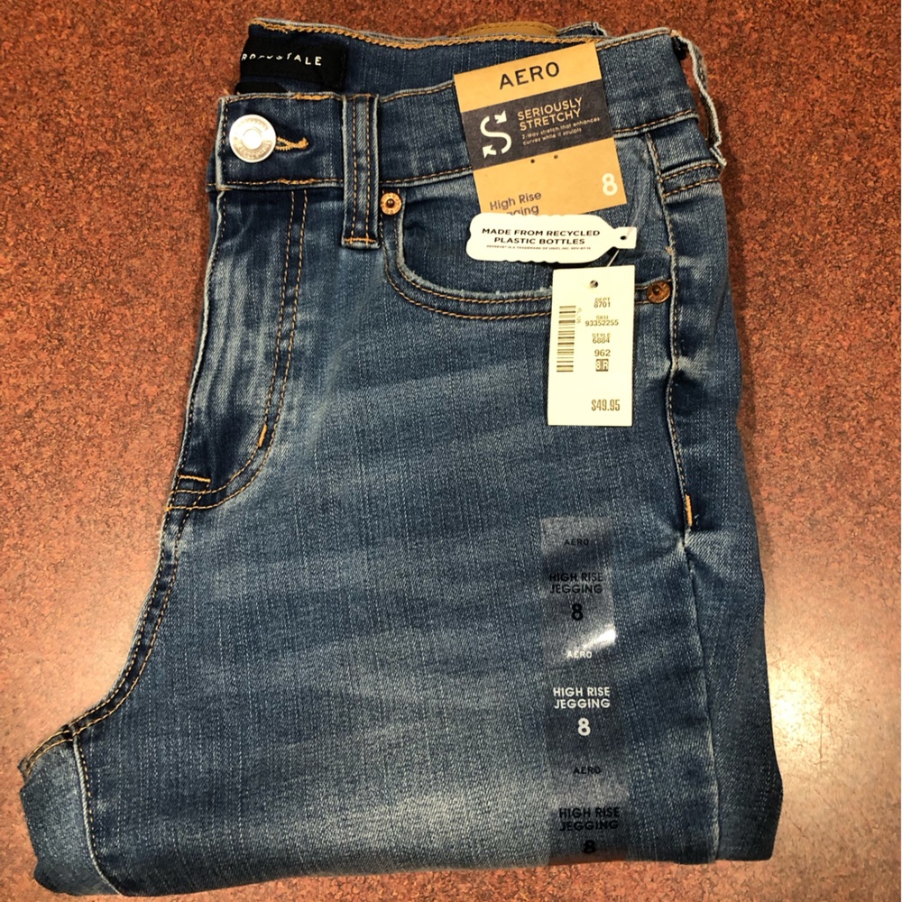 XMAS Gift Here!!!  NWT AEROPOSTALE Size 8 High Rise Jegging